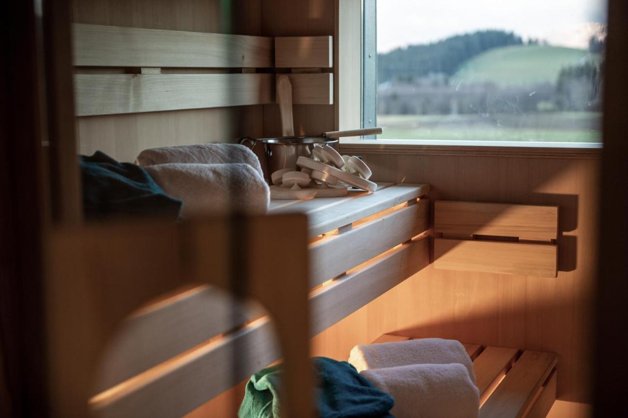 Forstgut - Premium Waldchalets Und Lodge Suiten Regen Eksteriør billede
