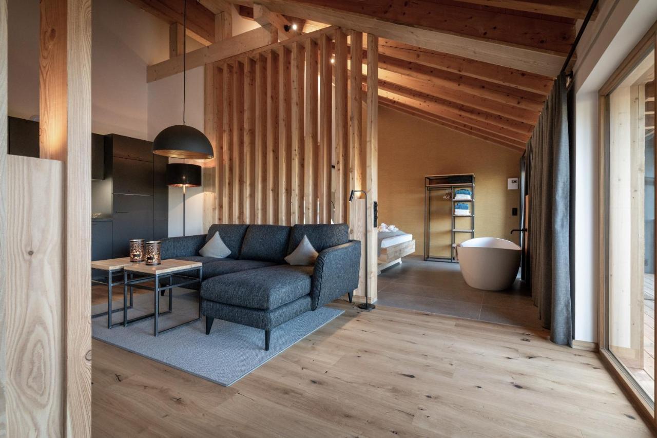 Forstgut - Premium Waldchalets Und Lodge Suiten Regen Eksteriør billede