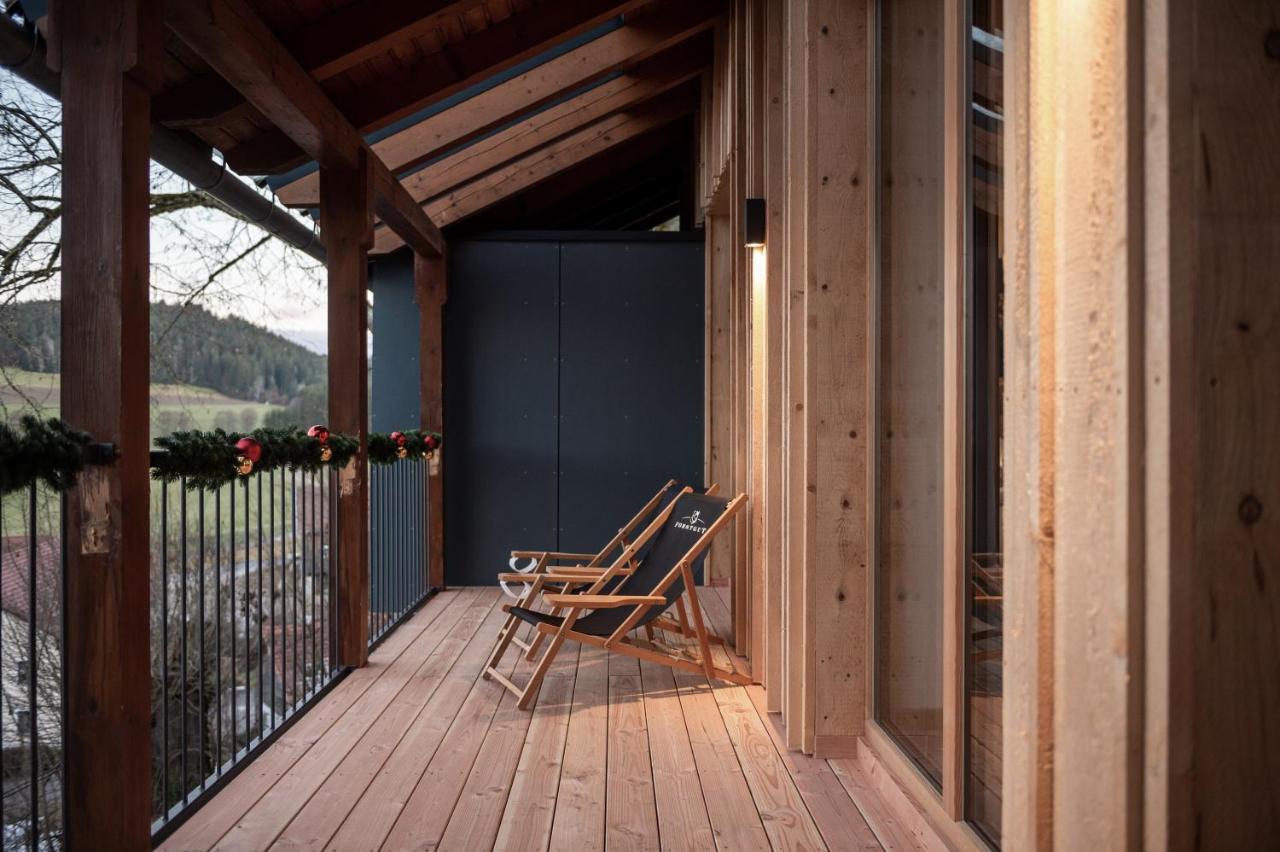 Forstgut - Premium Waldchalets Und Lodge Suiten Regen Eksteriør billede
