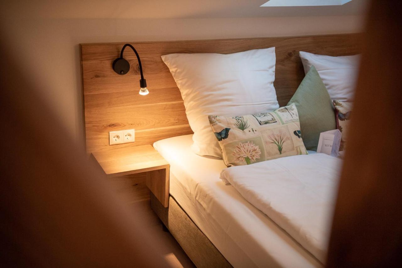 Forstgut - Premium Waldchalets Und Lodge Suiten Regen Eksteriør billede