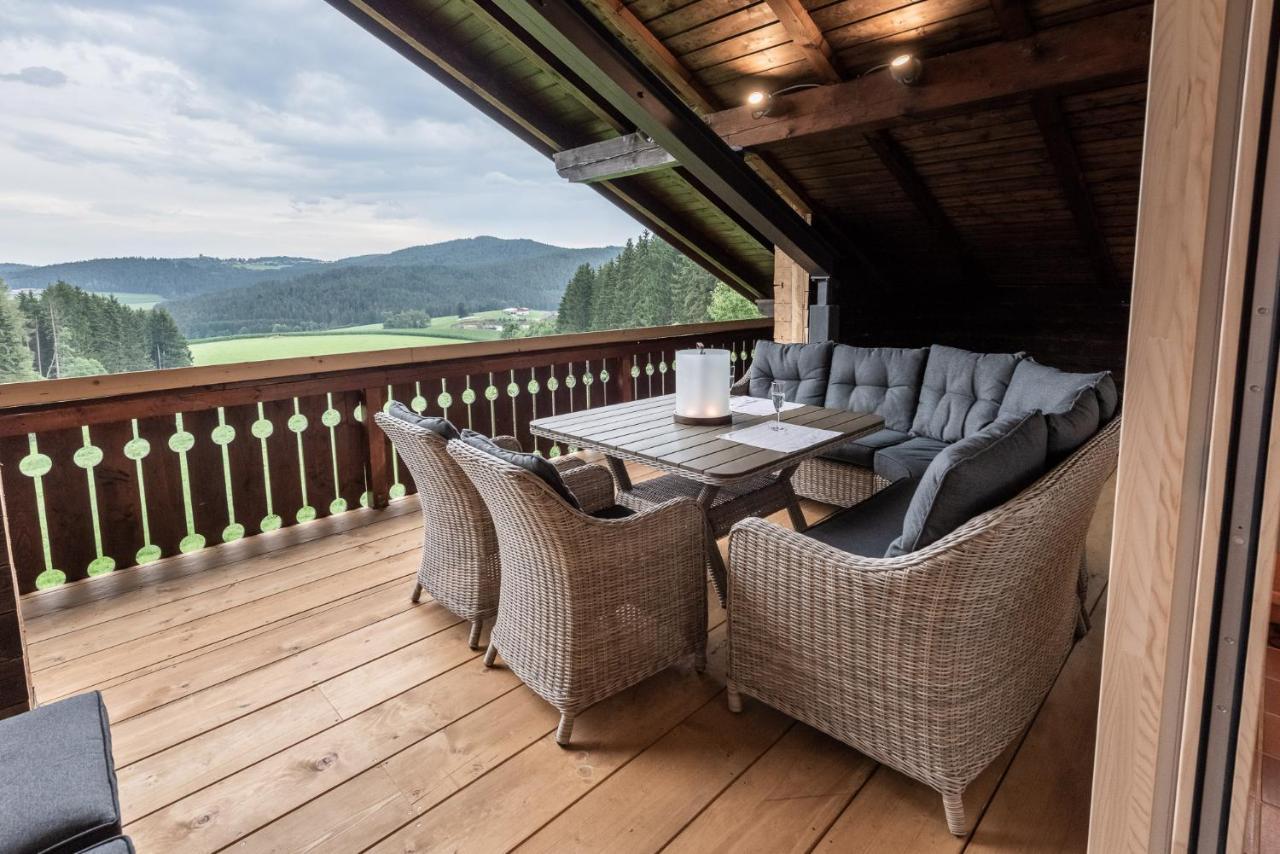 Forstgut - Premium Waldchalets Und Lodge Suiten Regen Eksteriør billede
