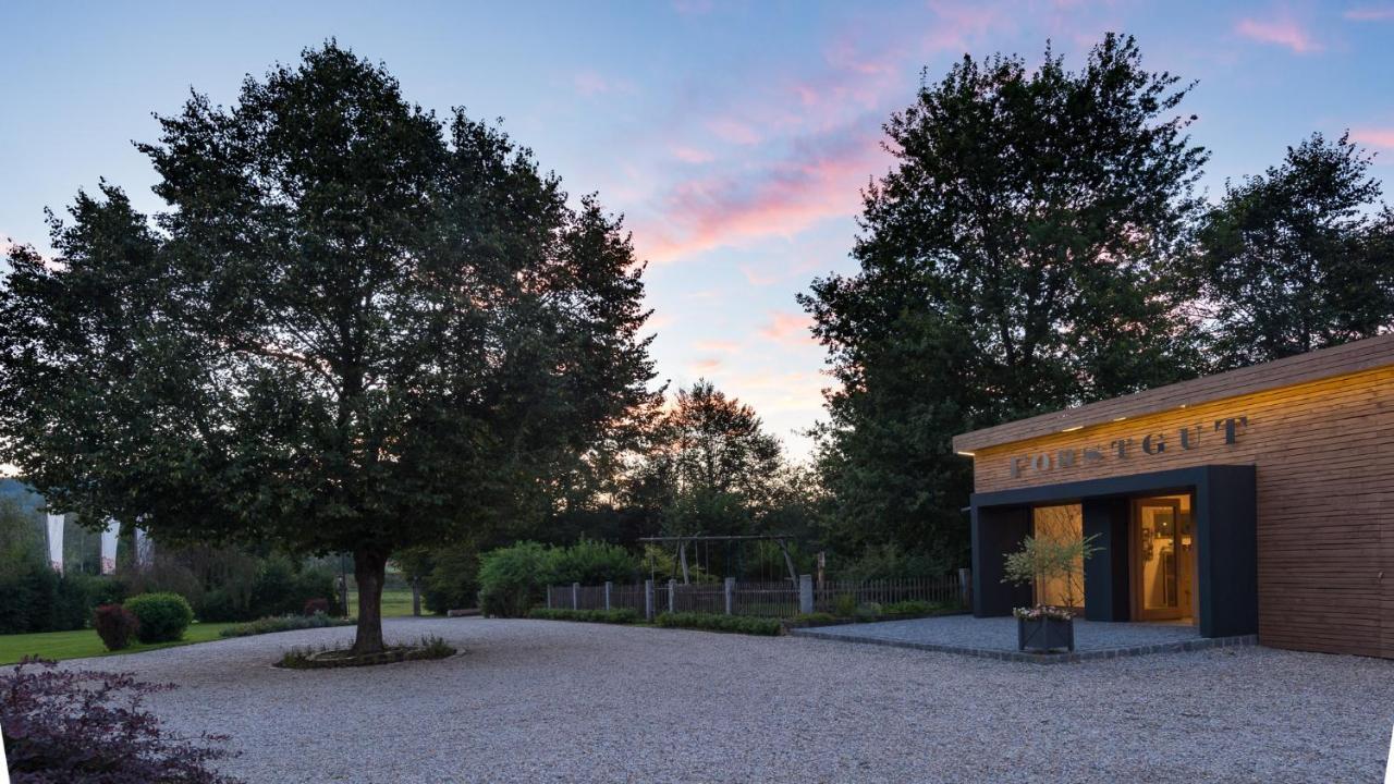 Forstgut - Premium Waldchalets Und Lodge Suiten Regen Eksteriør billede